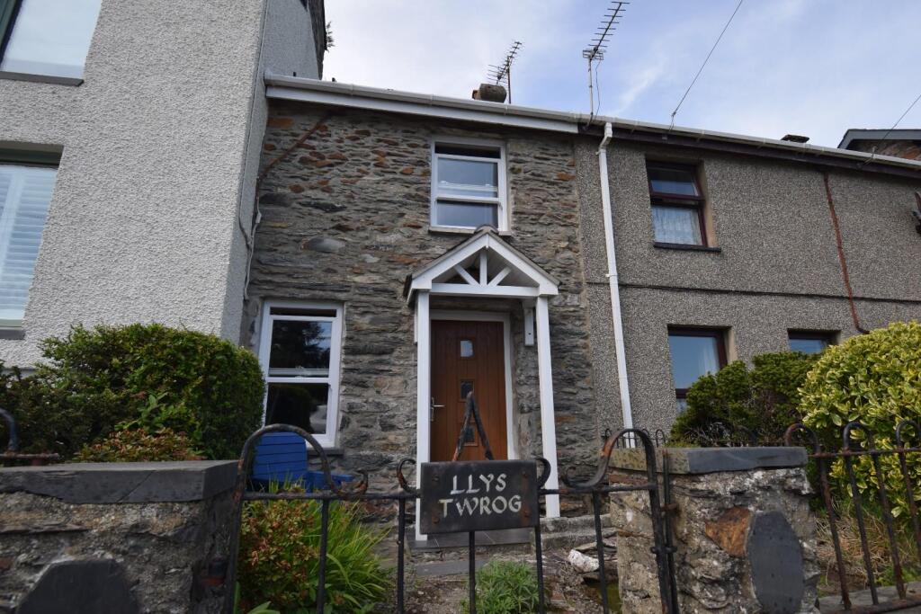 Main image of property: Pentrefelin