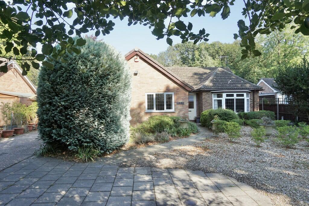 3 bedroom detached bungalow for sale in Tattershall Road, Woodhall Spa
