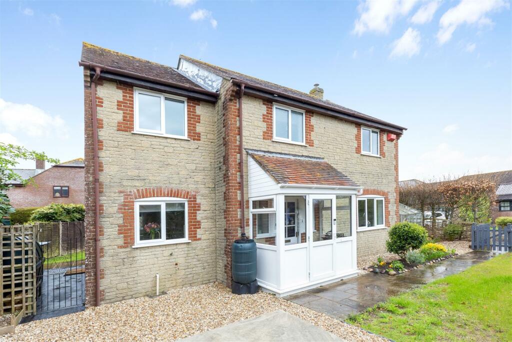 4 bedroom detached house for sale in Wheat Close, Kingston, Sturminster
