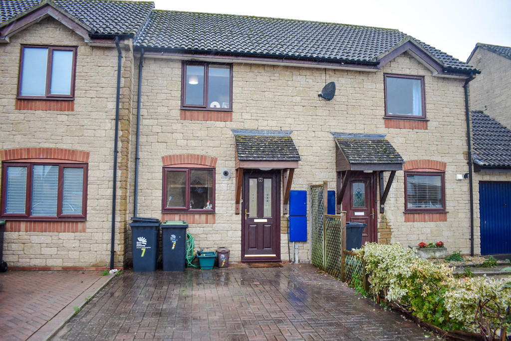 2 bedroom terraced house for sale in Thrift Close, Stalbridge