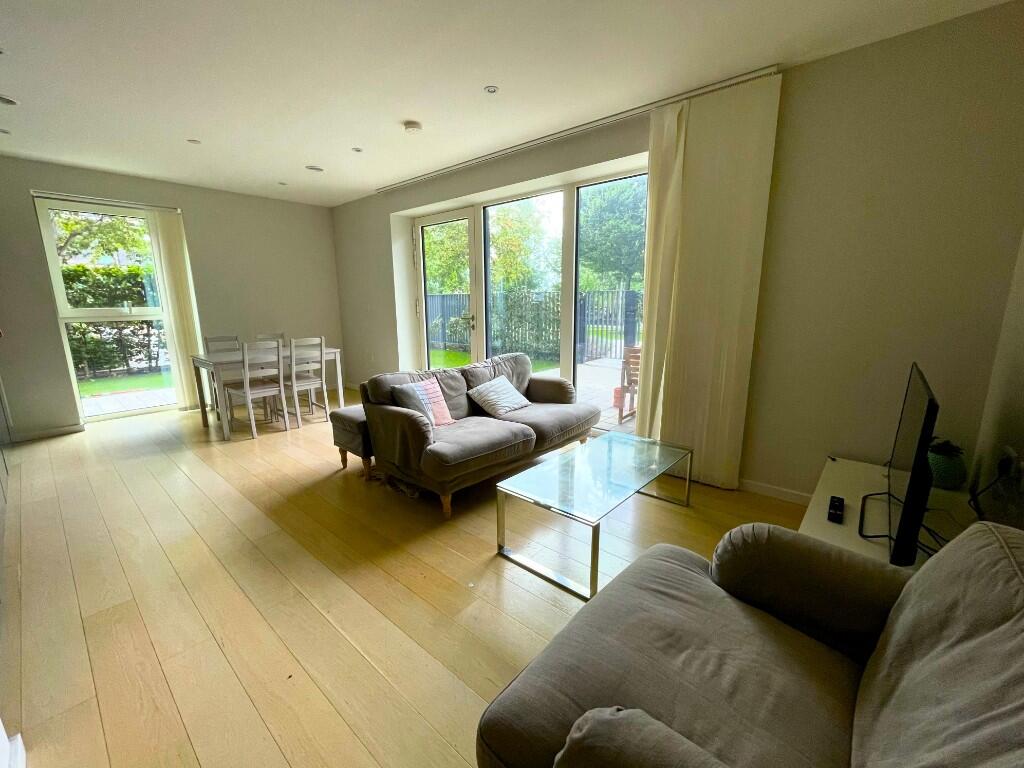 Main image of property: Glasshouse Gardens, London, E20