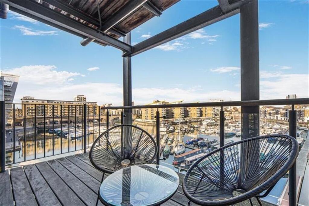 Main image of property: Branch Road, Tower Hamlets, London, E14