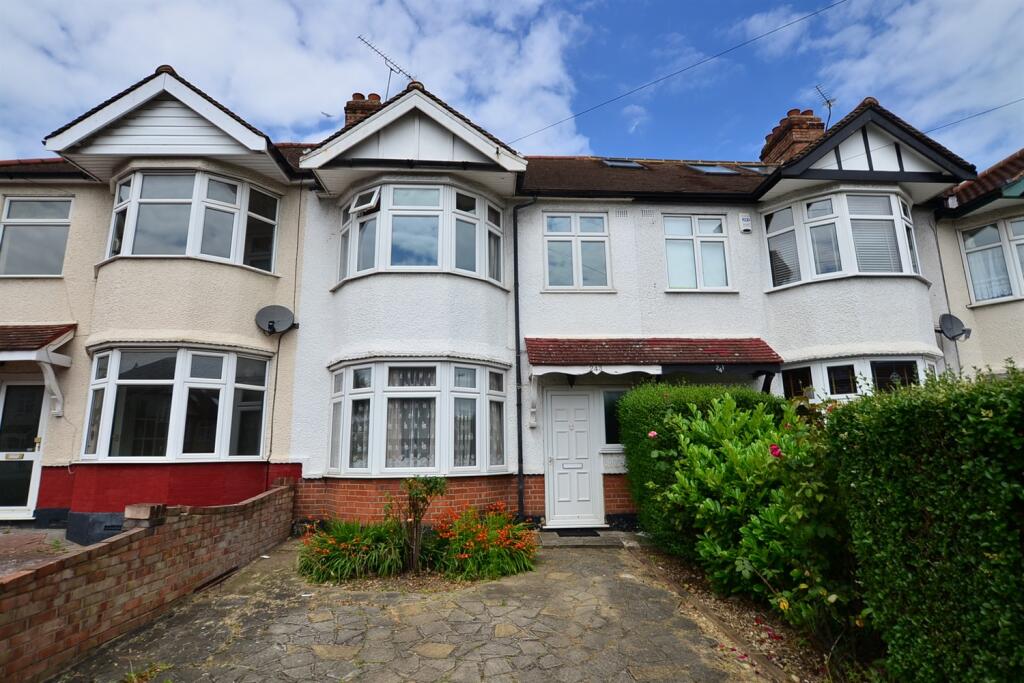 Main image of property: Buckhurst Way, Buckhurst Hill, IG9