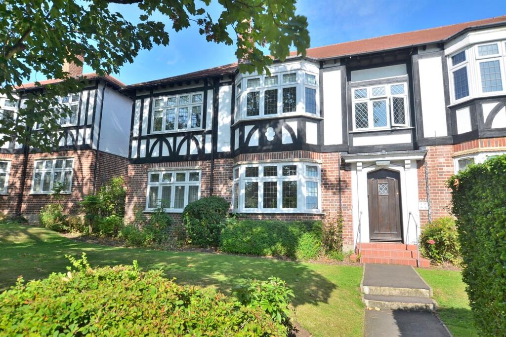 Main image of property: Grange Court, High Road, Loughton, IG10
