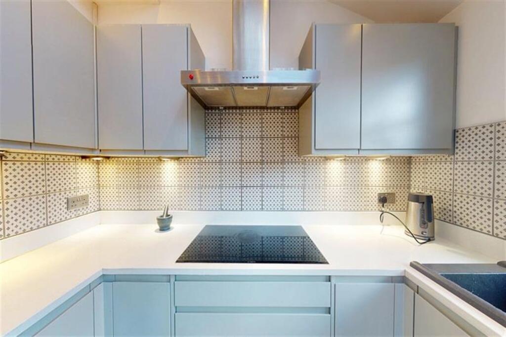 Main image of property: Buckhurst Way, Buckhurst Hill, IG9