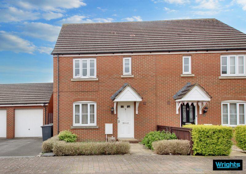 3 bedroom semidetached house for sale in Falcon Drive, Trowbridge, BA14