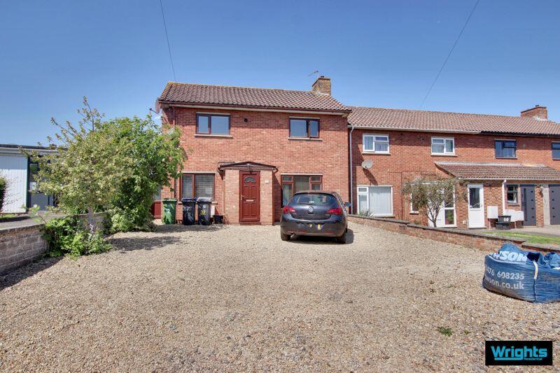 3 bedroom semidetached house for sale in Ashmead, Trowbridge, BA14