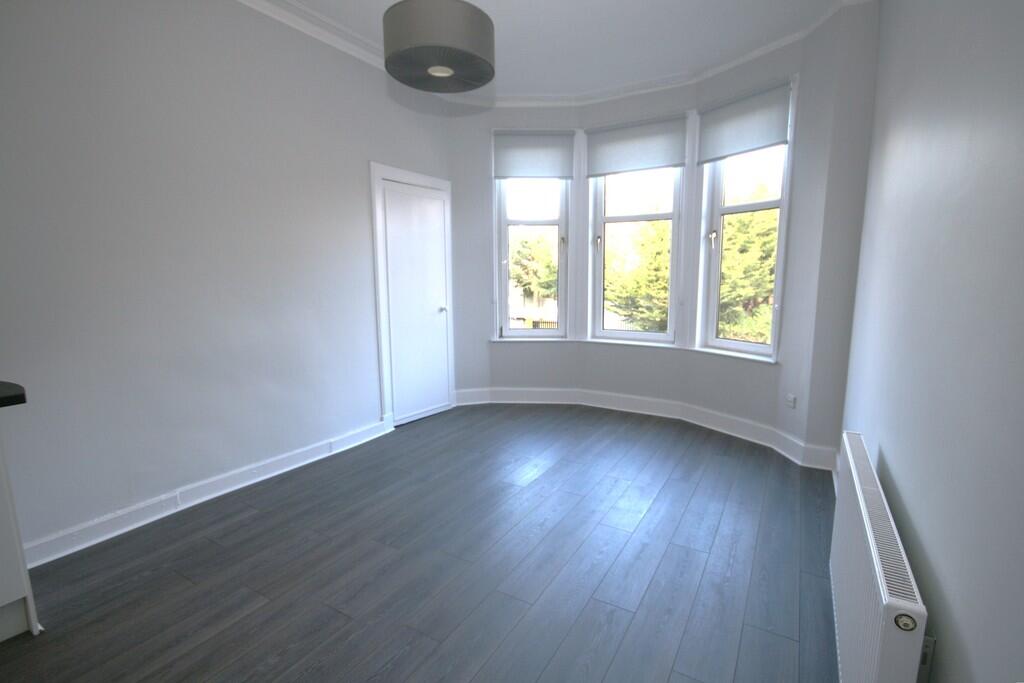 Main image of property: Hamilton Road, Spacious 1 Bed Unfurnished Apartment, Broomhouse - Available 03/11/2025