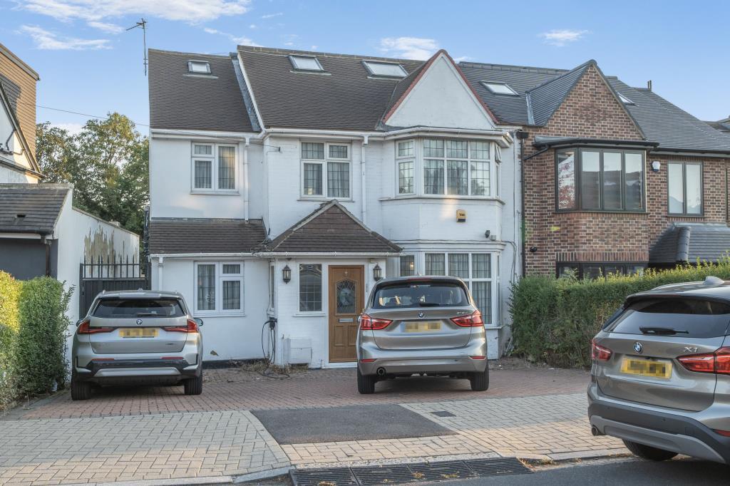 Main image of property: Southbourne Crescent, London, NW4
