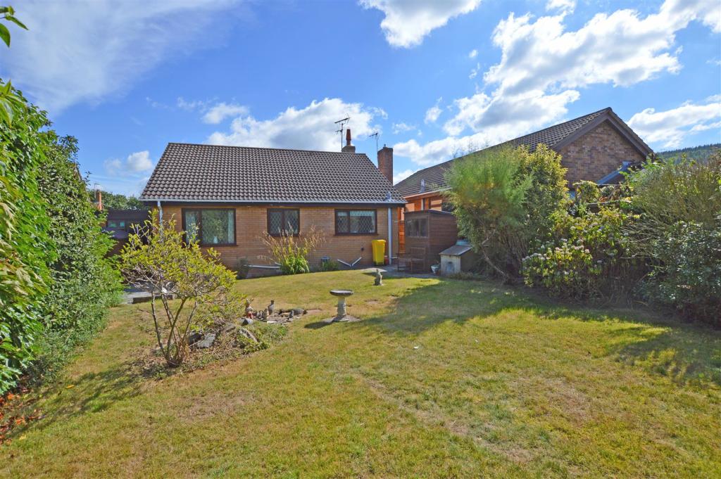 2 bedroom detached bungalow for sale in Bryn Twr, Abergele, Conwy, LL22