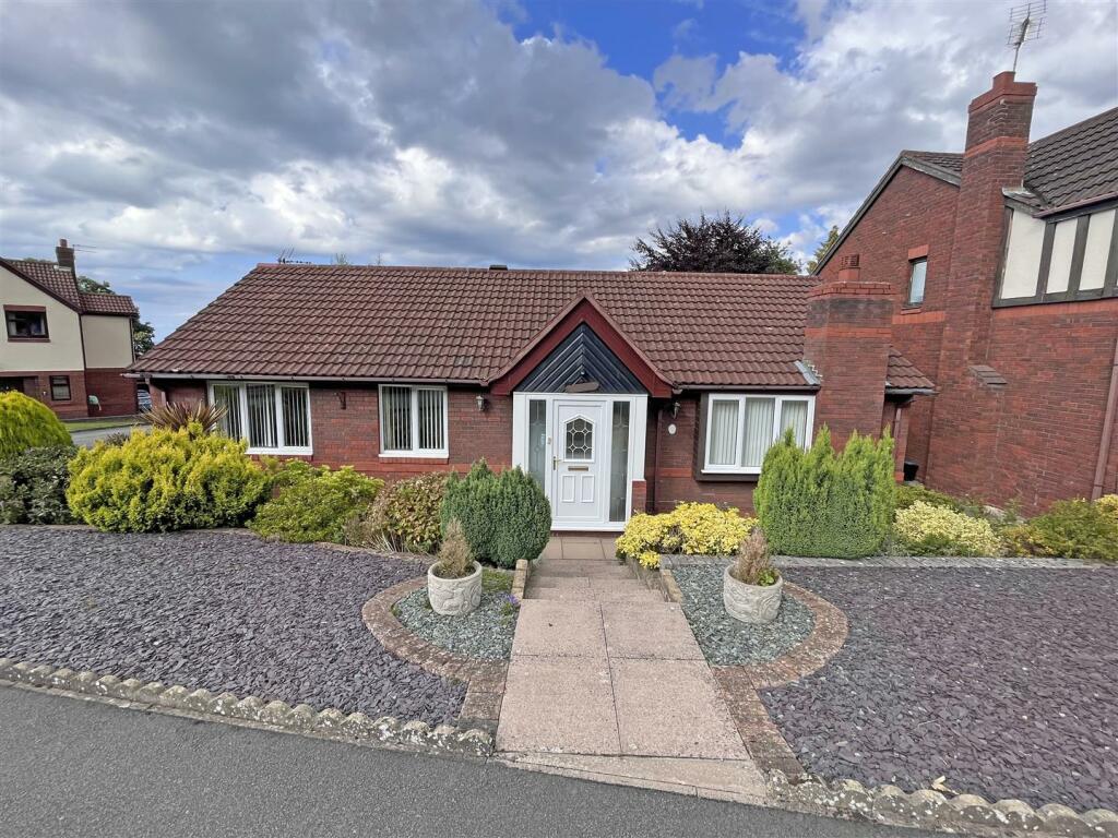 3 Bedroom Detached Bungalow For Sale In Bryn Castell, Abergele, Conwy, LL22