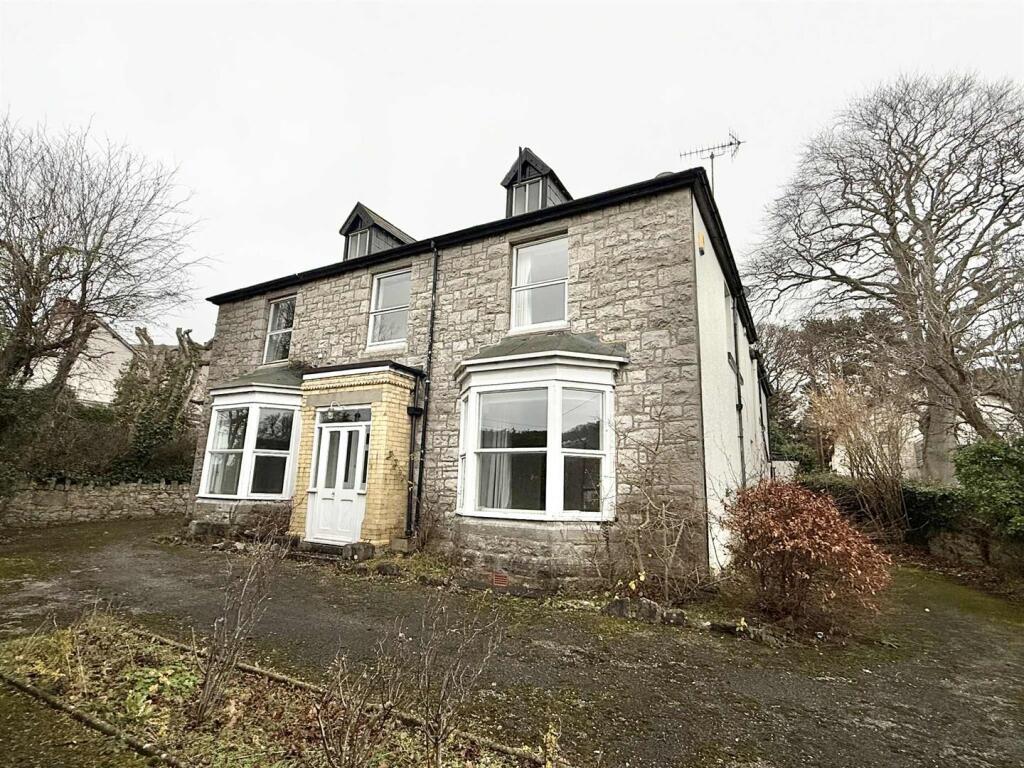 Main image of property: Clip Terfyn, Llanddulas, Abergele