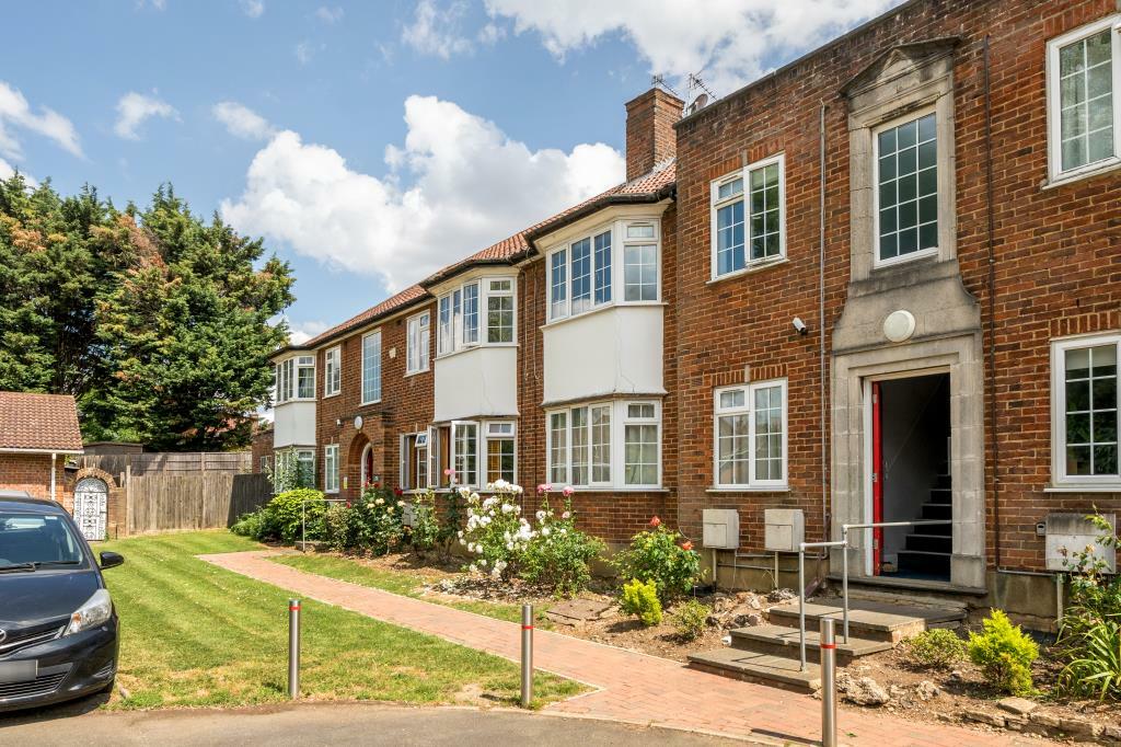 2 bedroom flat for sale in Grange View Road, Whetstone, N20
