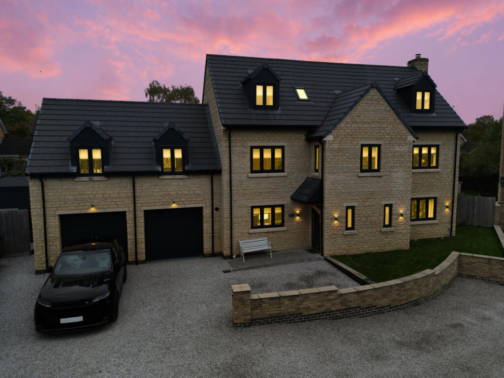 Main image of property: Singlehurst Close, Weldon, Northamptonshire, NN17
