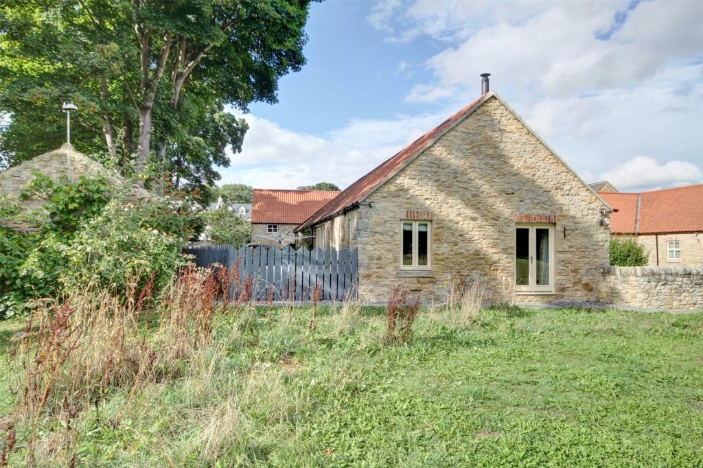 4 bedroom bungalow for sale in Hallgarth Manor Farm, High Pittington
