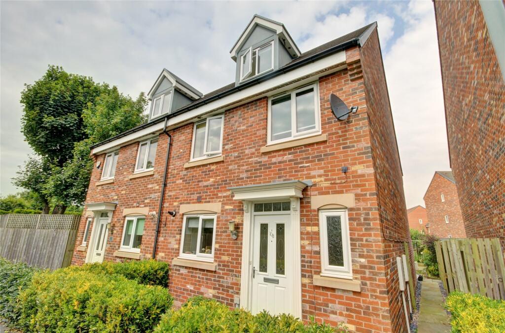 4 bedroom semidetached house for sale in Harvey Avenue, Framwellgate
