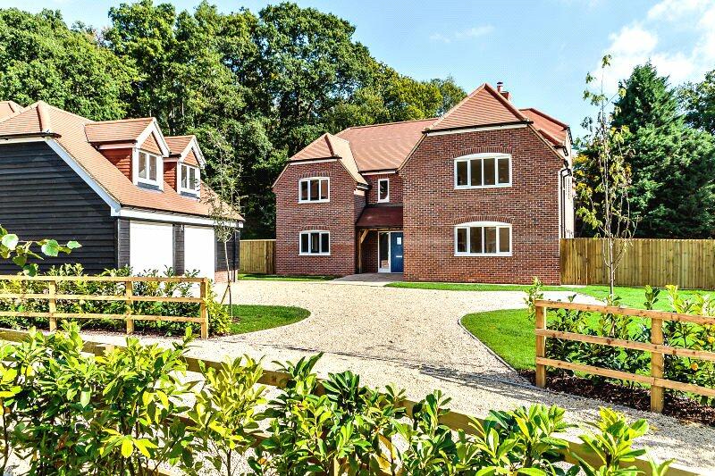 Main image of property: Elizabeth Farm, Thornford Road, Thatcham, Berkshire, RG19