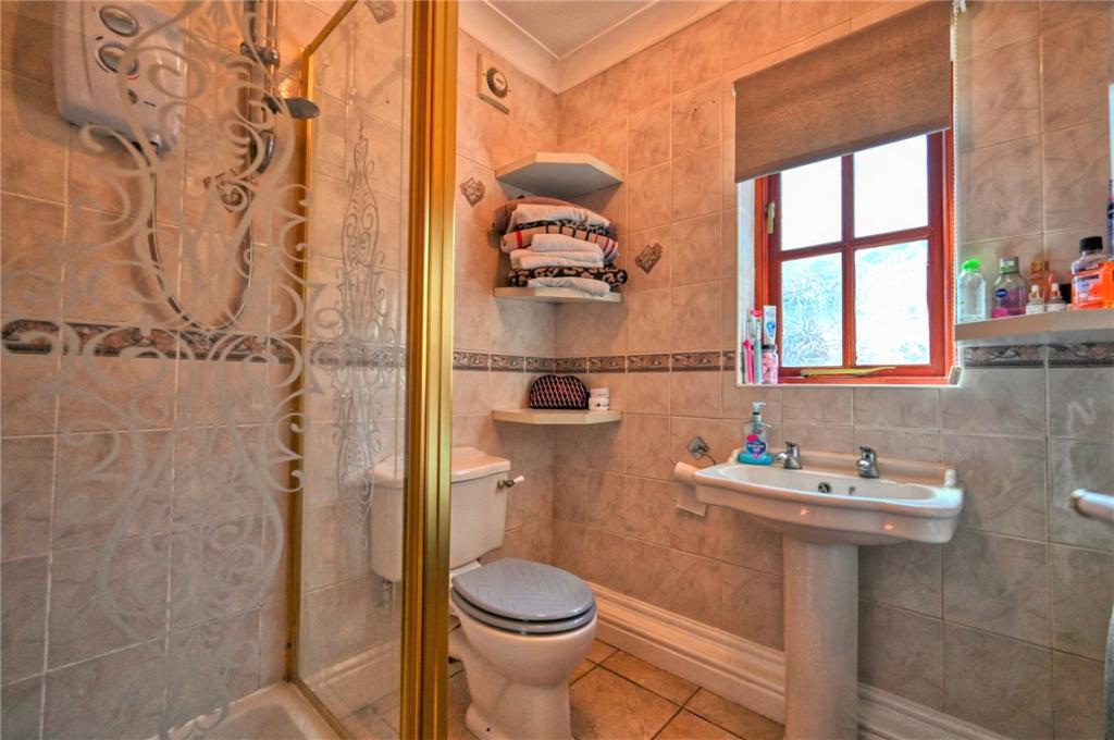 6 bedroom bungalow for sale in Burtree Lane, Darlington, DL3