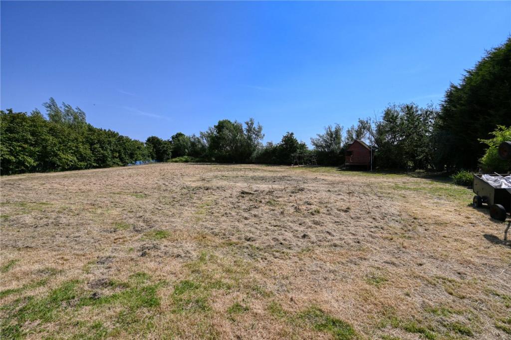 6 bedroom bungalow for sale in Burtree Lane, Darlington, DL3