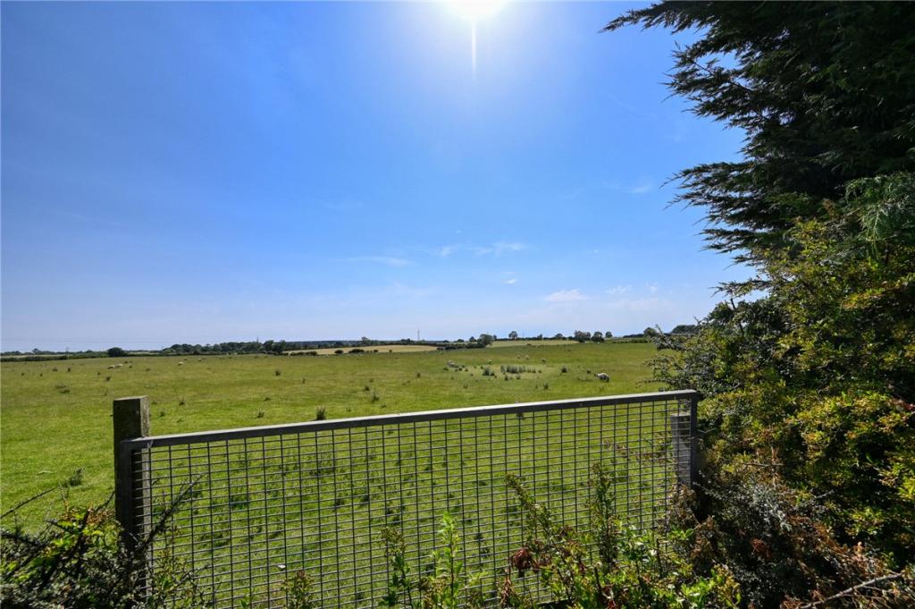 6 bedroom bungalow for sale in Burtree Lane, Darlington, DL3