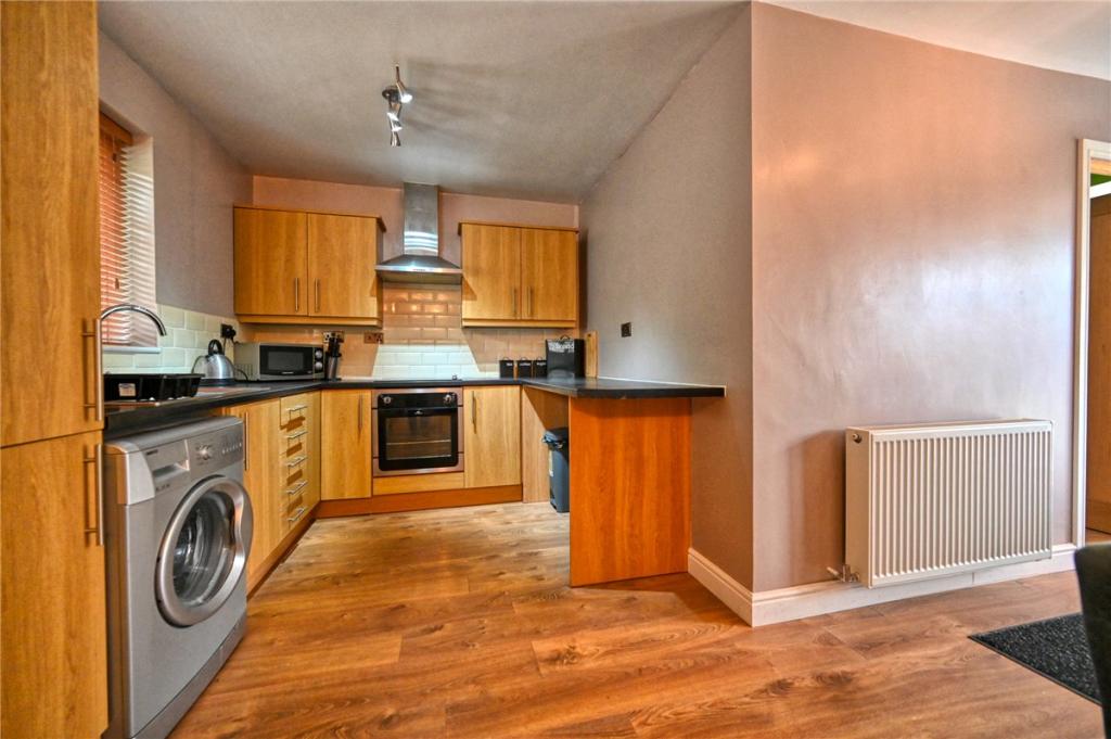 6 bedroom bungalow for sale in Burtree Lane, Darlington, DL3