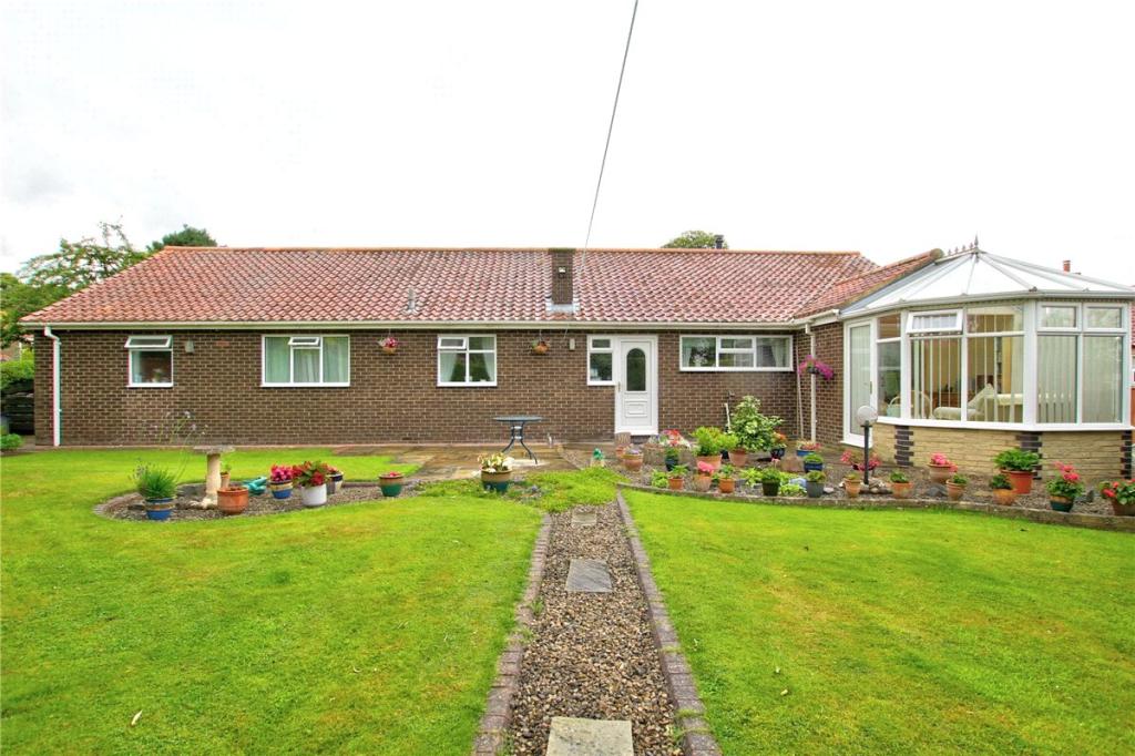 4 bedroom bungalow for sale in Great Stainton, StocktononTees, TS21