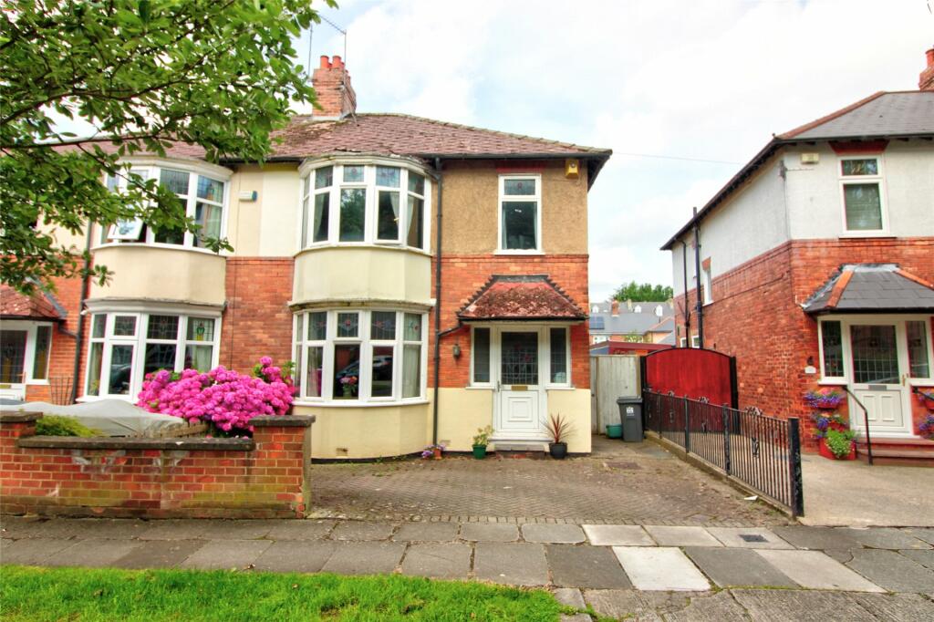 3 bedroom semidetached house for sale in Pierremont Gardens, Darlington, DL3