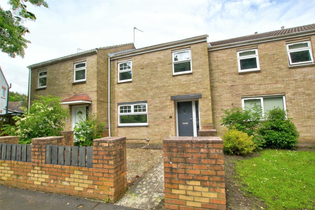 3 bedroom terraced house for sale in Saxon Green,