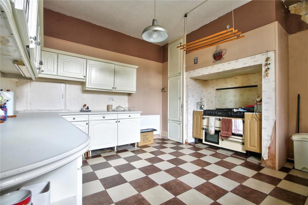 8 bedroom semidetached house for sale in Red Rose Terrace, Chester Le