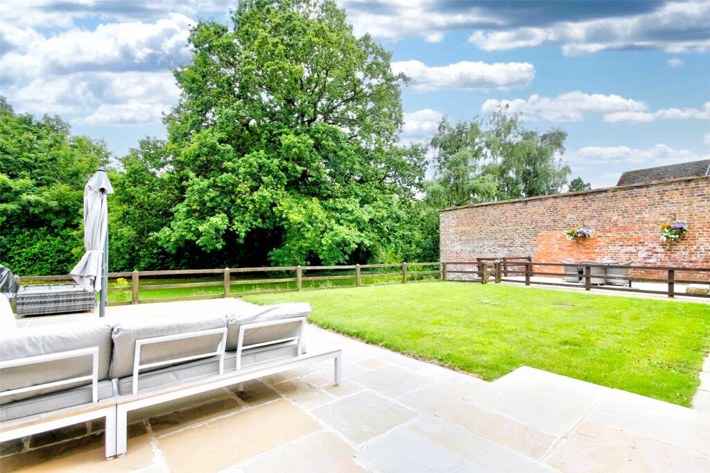 Additional property image - The Hermitage, Chester Le Street, County Durham, DH2