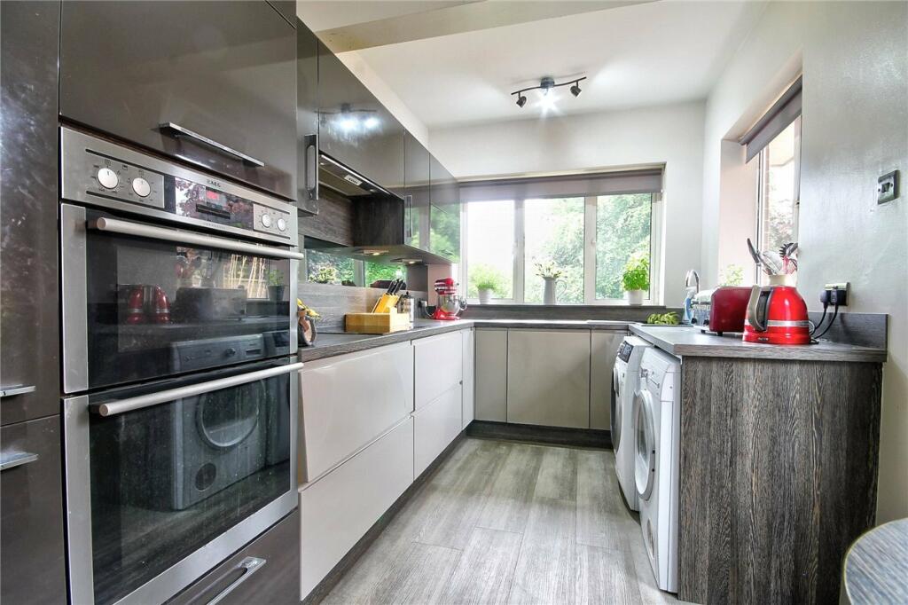 Additional property image - Lindisfarne Avenue, Holmlands Park, Chester le Street, DH3