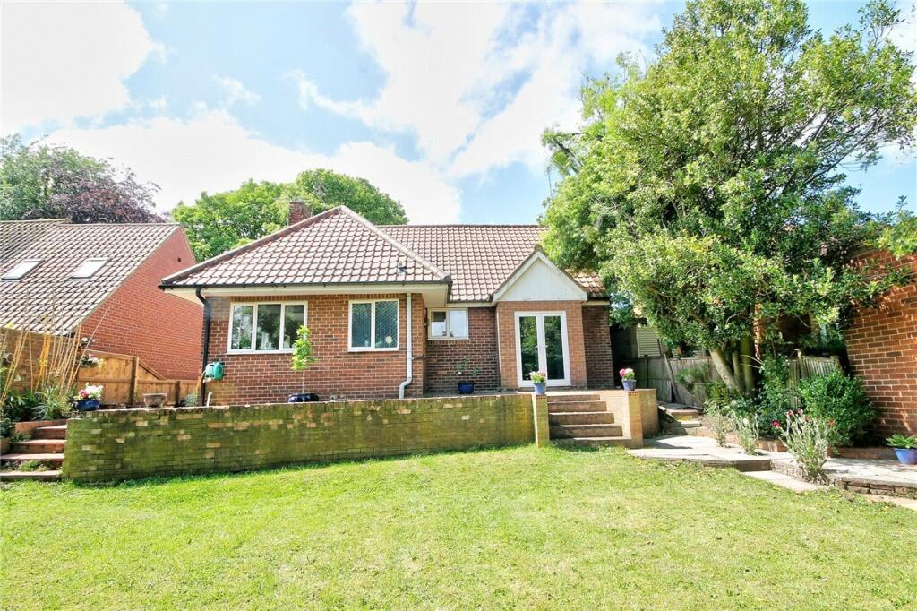 Additional property image - Lindisfarne Avenue, Holmlands Park, Chester le Street, DH3