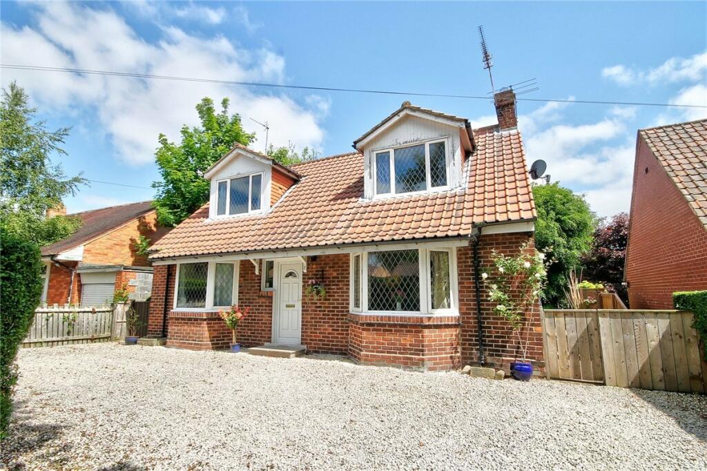 Additional property image - Lindisfarne Avenue, Holmlands Park, Chester le Street, DH3