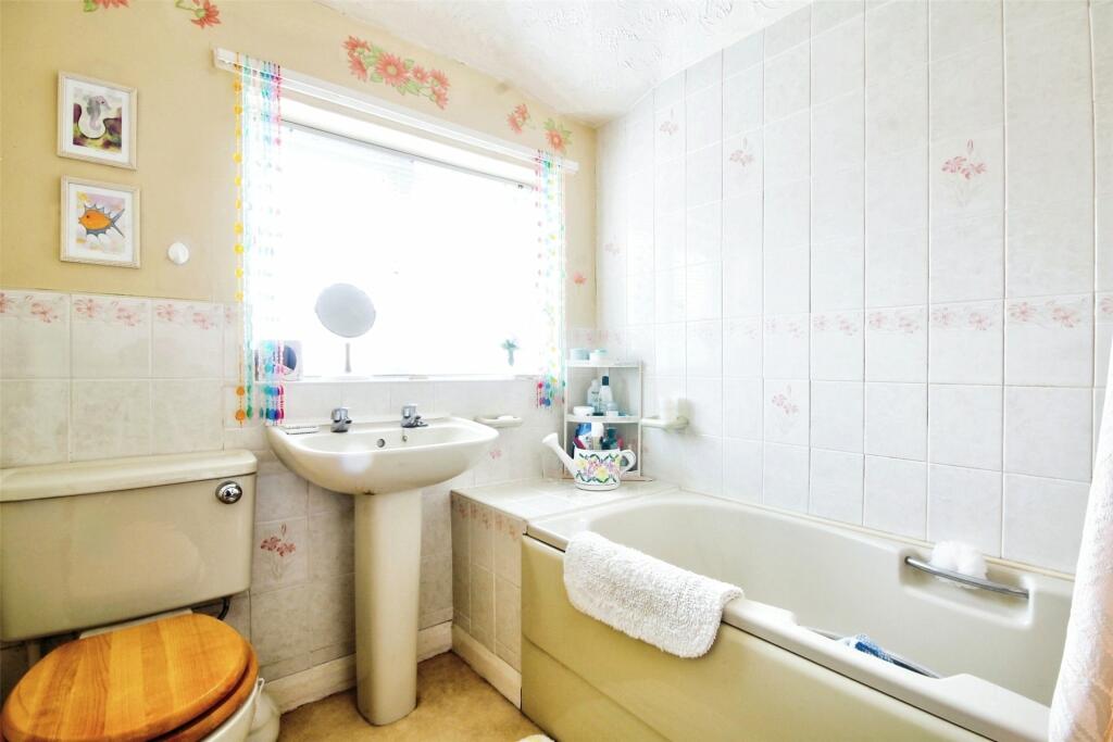 Additional property image - Highfield Gardens, Chester Le Street, County Durham, DH3