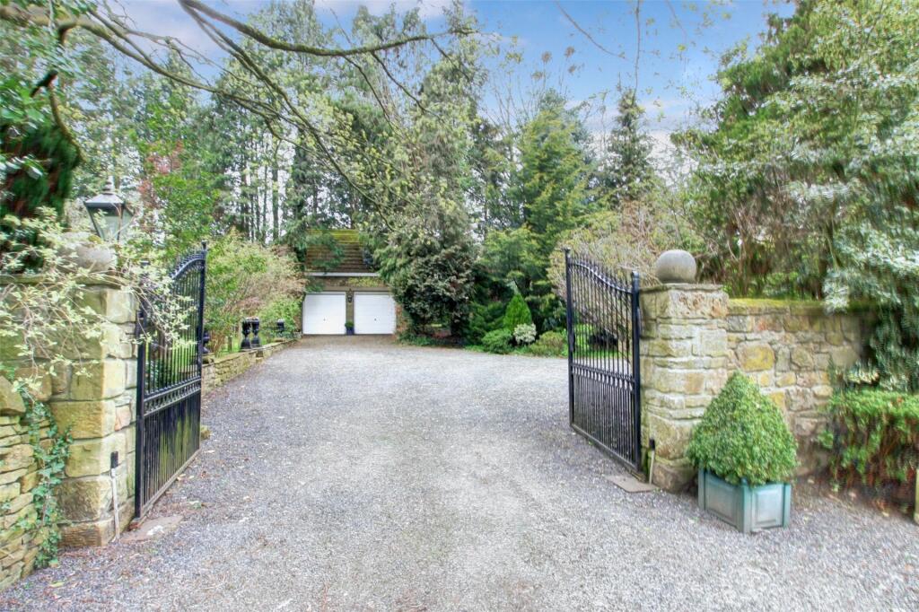 4 bedroom detached house for sale in Ford Road, Lanchester, Durham, DH7