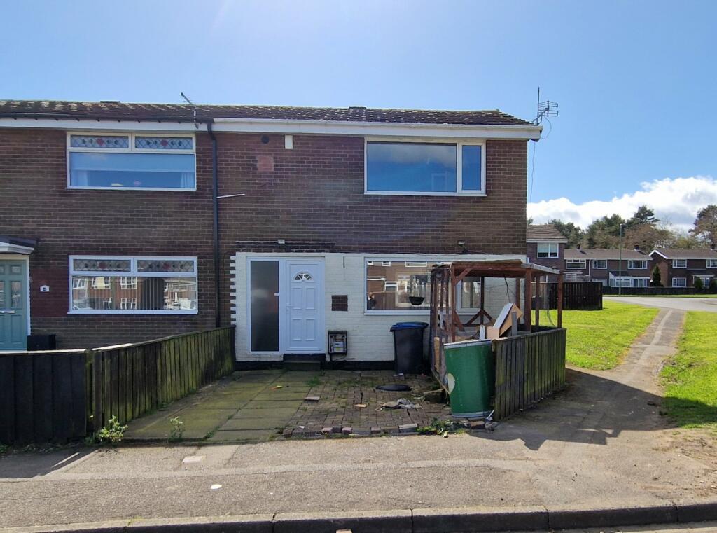 2 bedroom end of terrace house for sale in Lumley Drive, Delves Lane