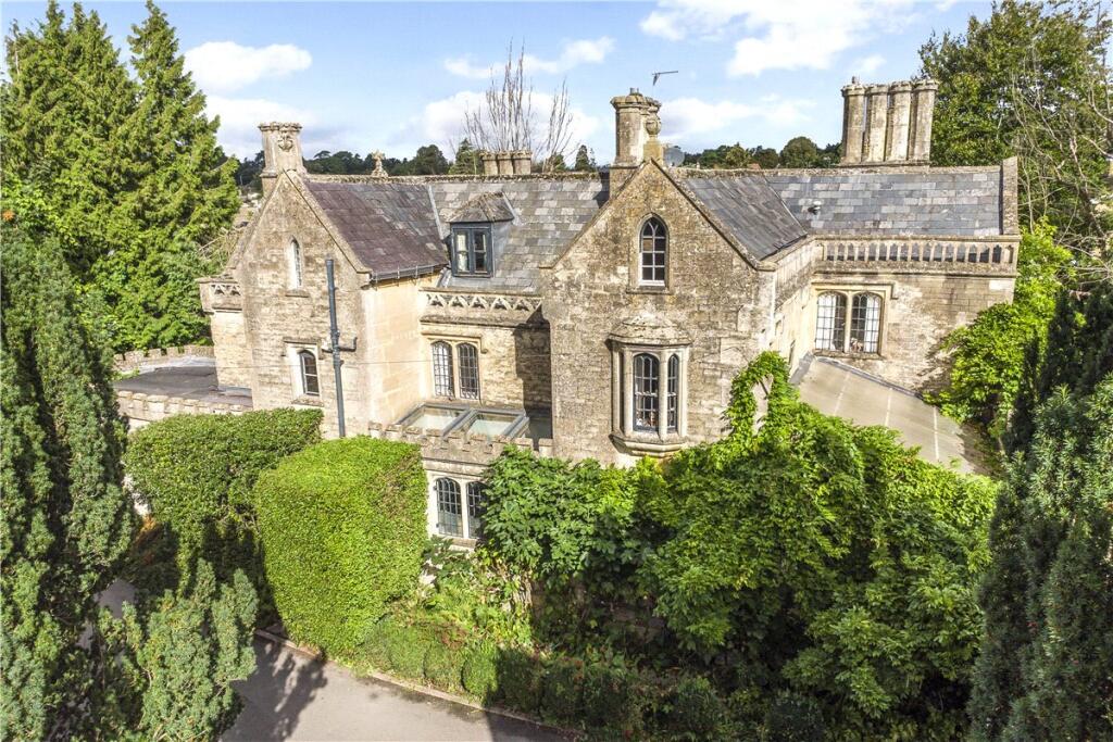 Main image of property: Castlefields, Calne, Wiltshire, SN11