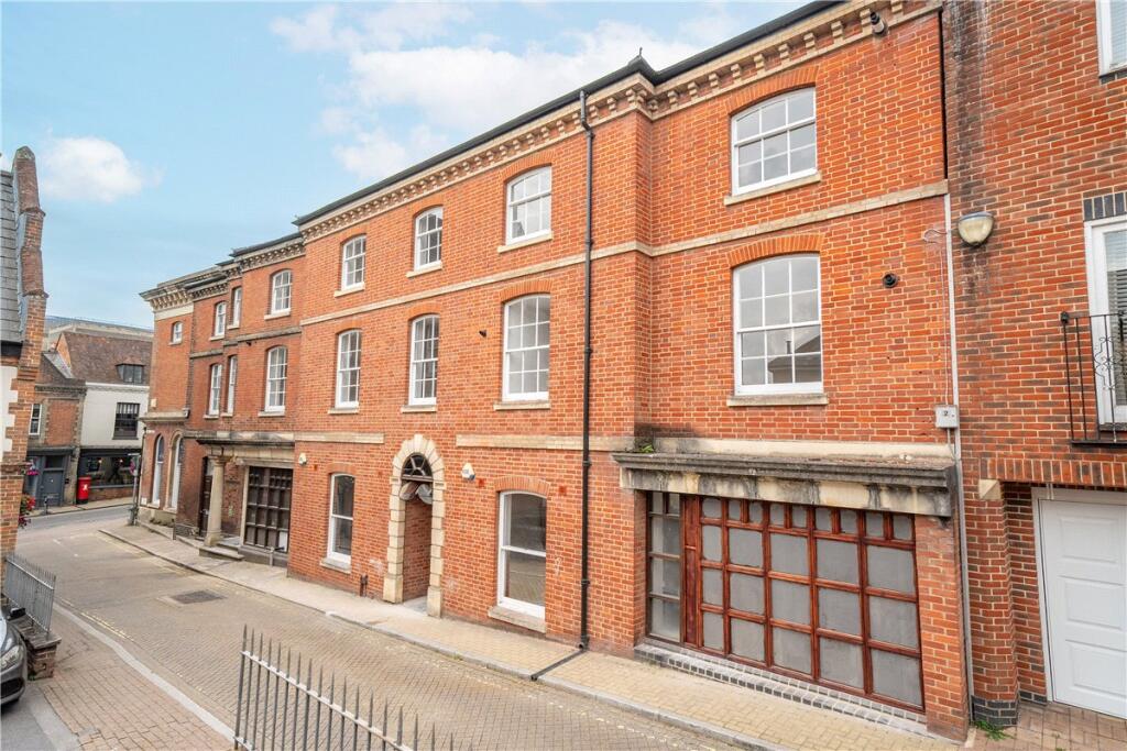 Main image of property: Westgate Chambers, Staple Gardens, Winchester, Hampshire, SO23