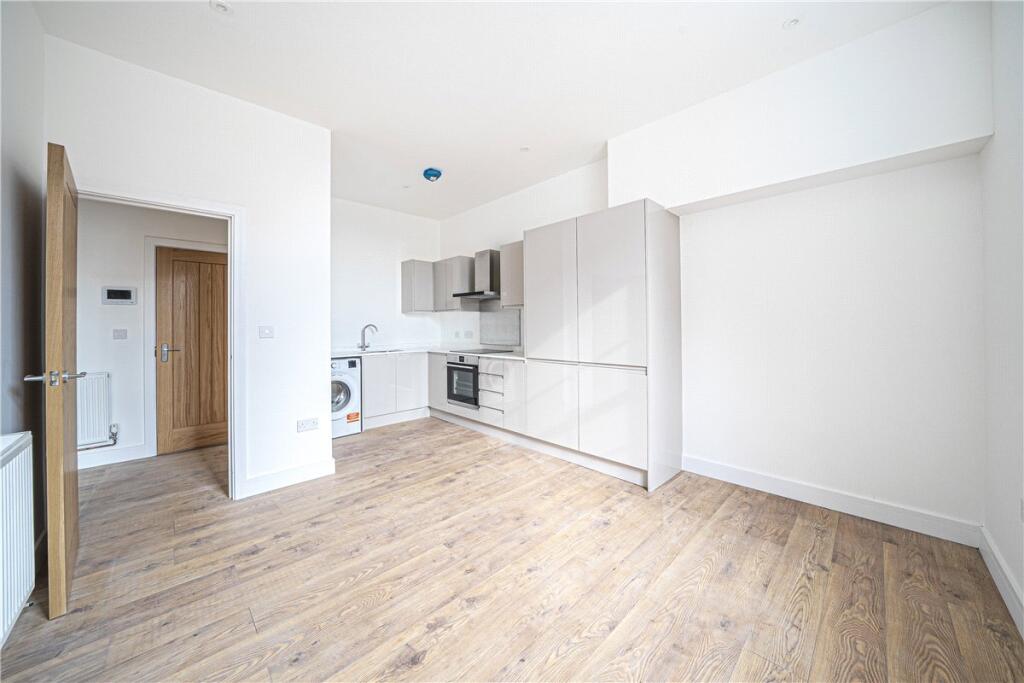 Main image of property: Westgate Chambers, Staple Gardens, Winchester, Hampshire, SO23