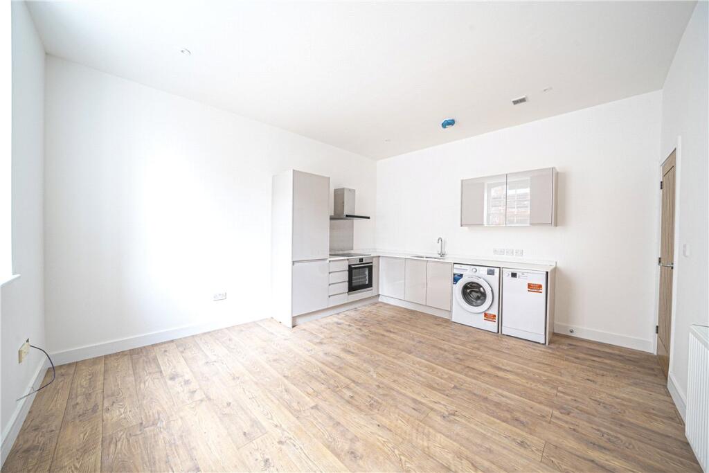 Main image of property: Westgate Chambers, Staple Gardens, Winchester, Hampshire, SO23