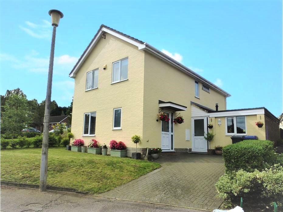 Main image of property: Chichester Close, BURY ST. EDMUNDS