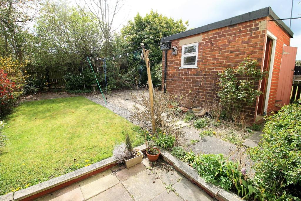 3 bedroom end of terrace house for sale in Westerdale ...