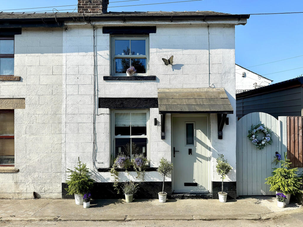 Main image of property: 4 Shelley Row, Garstang By-Pass Road, Garstang, PR3