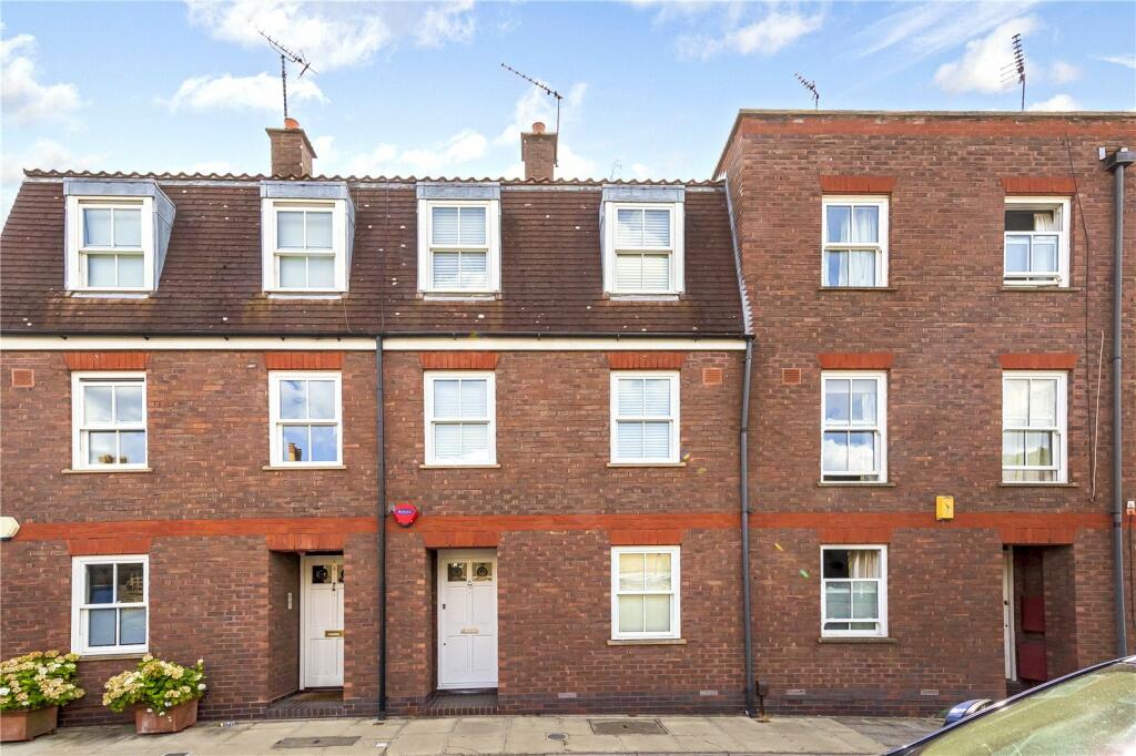 Main image of property: Vine Row, Lancaster Park, Richmond, TW10