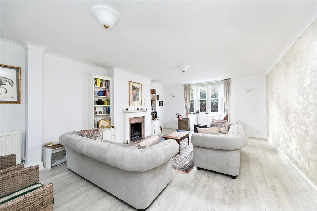 4 bedroom detached house for sale in Chisholm Road, Richmond, TW10