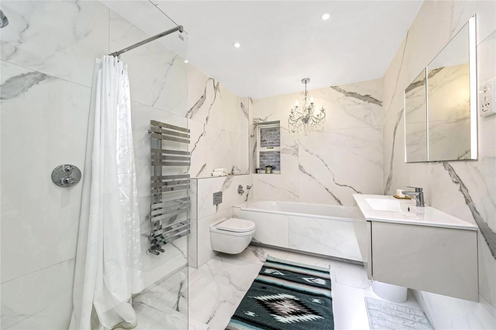 4 bedroom detached house for sale in Chisholm Road, Richmond, TW10