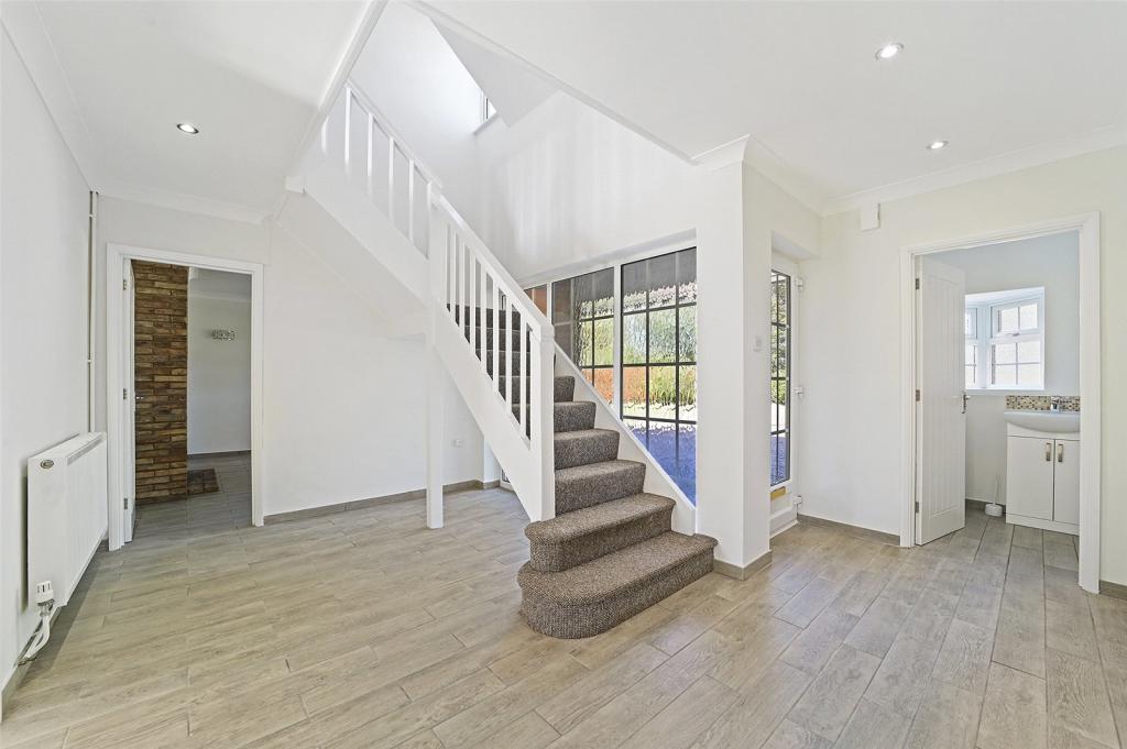 5 bedroom detached house for sale in The Mount, Tollesbury, Maldon