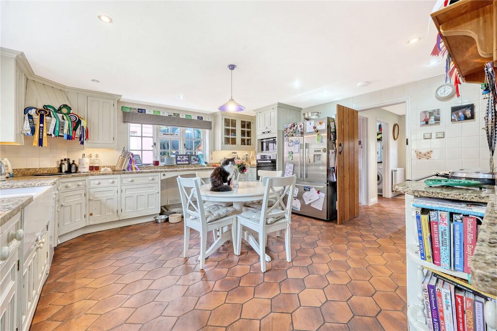 Additional property image - Morris Green, Sible Hedingham, Halstead, Essex, CO9