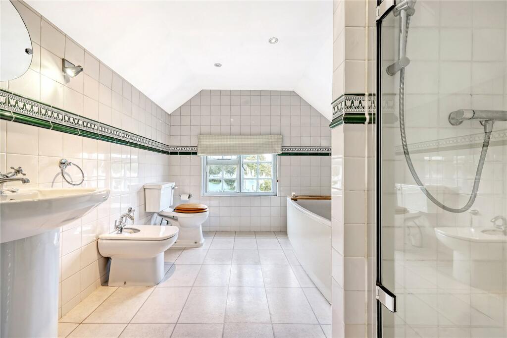 Additional property image - Morris Green, Sible Hedingham, Halstead, Essex, CO9