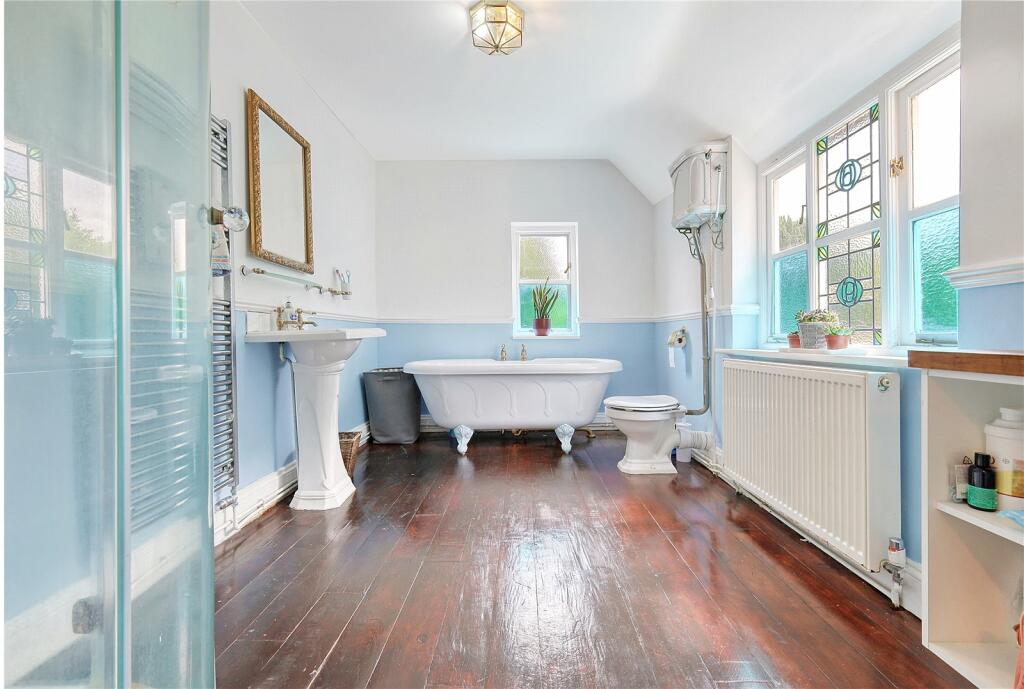 Additional property image - New London Road, Chelmsford, Essex, CM2